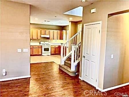 Photo of Listing #IV25166334