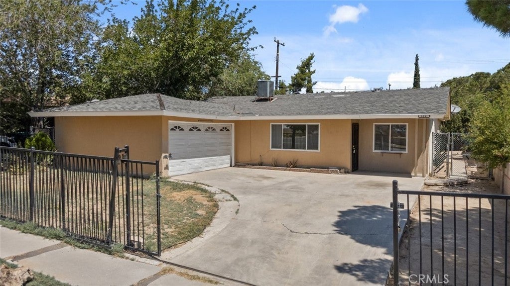 Photo of Listing #SR25165819