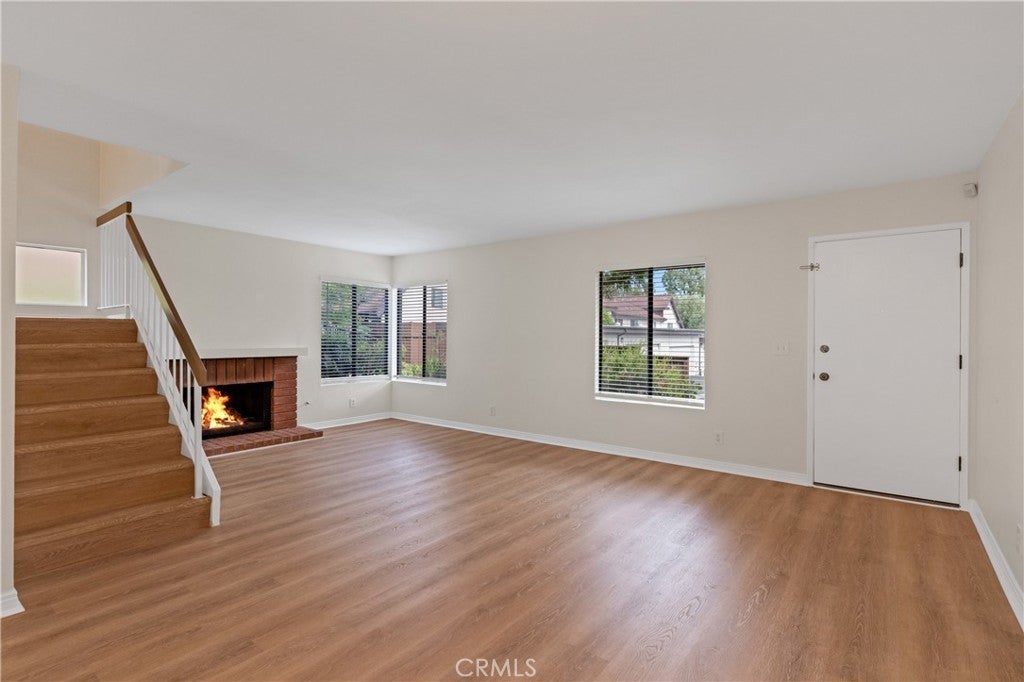 Photo of Listing #PV25166400