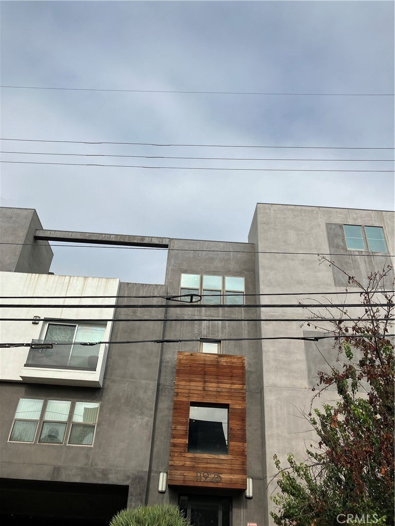 Photo of Listing #SR25168922