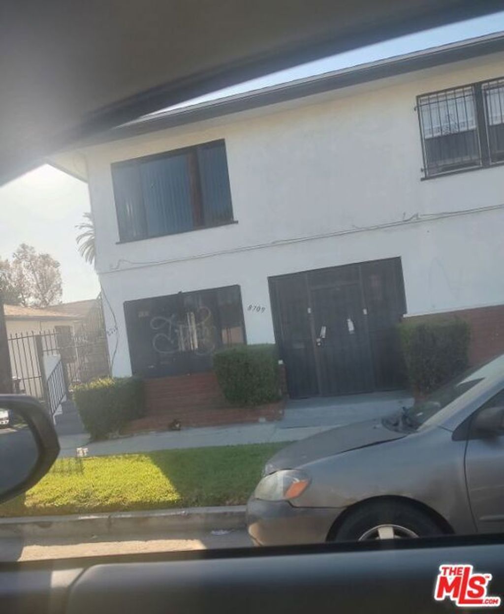 859 E 87th Place, Los Angeles