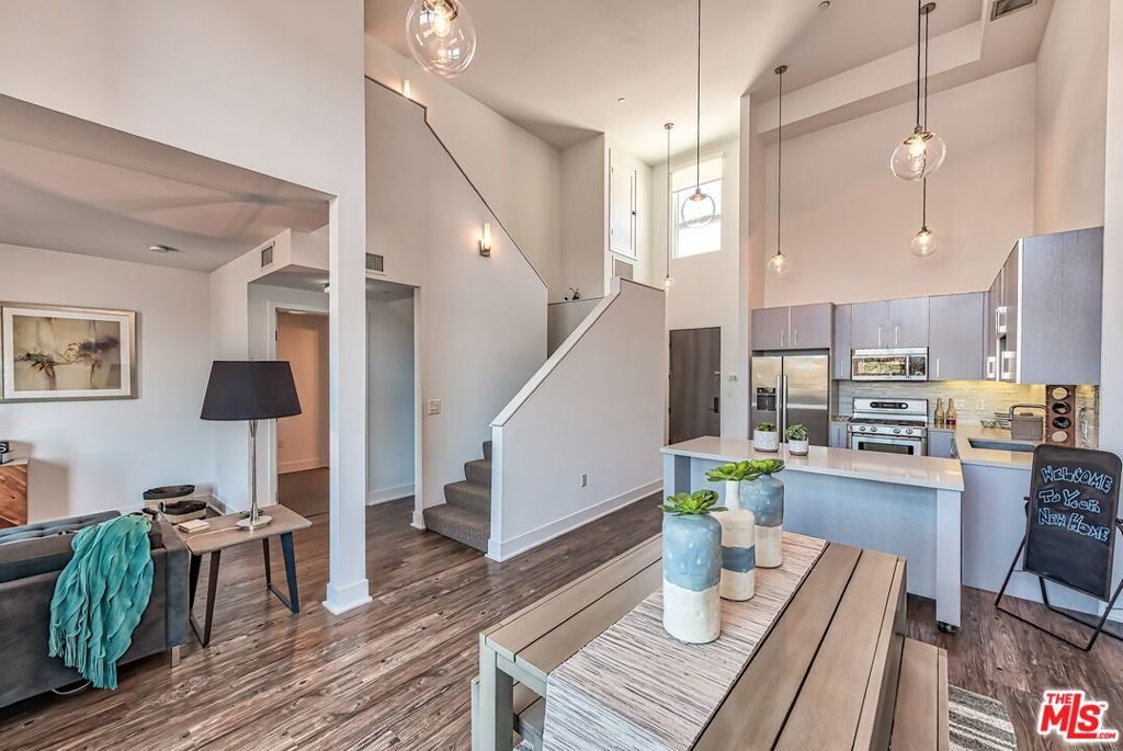 Photo of Listing #25571147