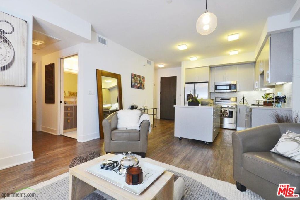 Photo of Listing #25571139