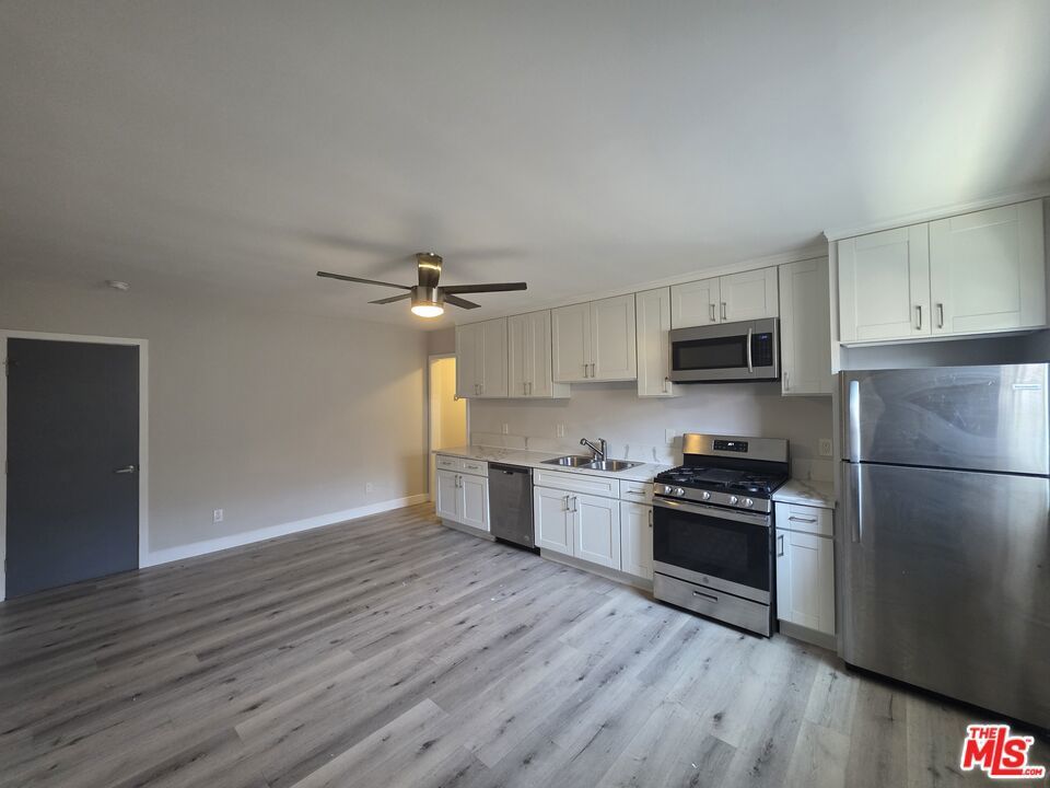 Photo of Listing #25572049