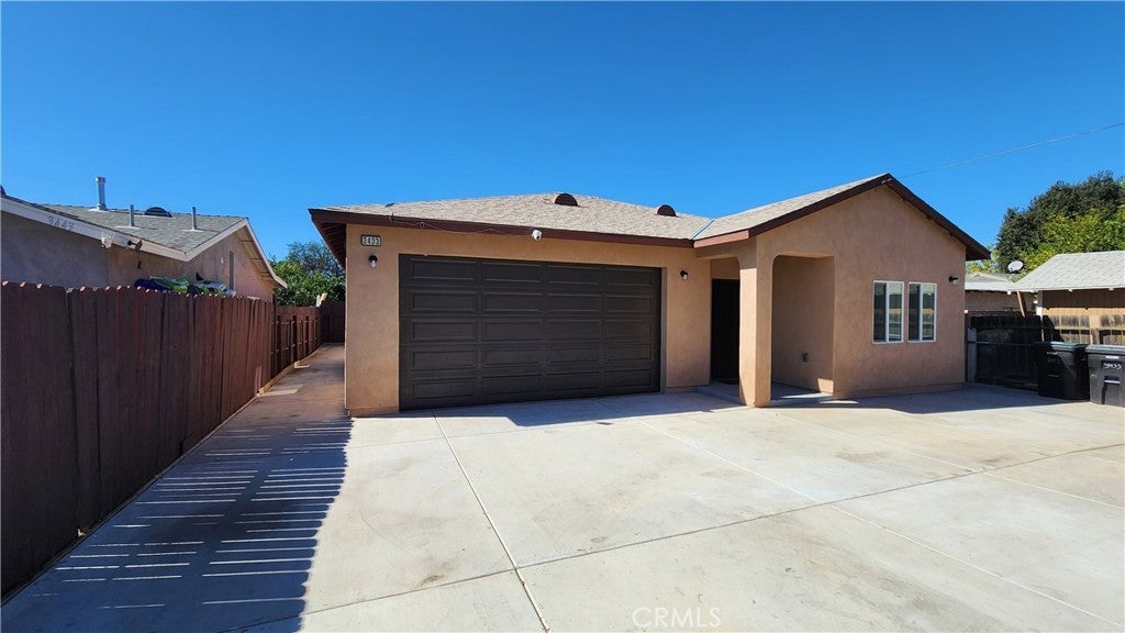 Photo of Listing #IV25173345