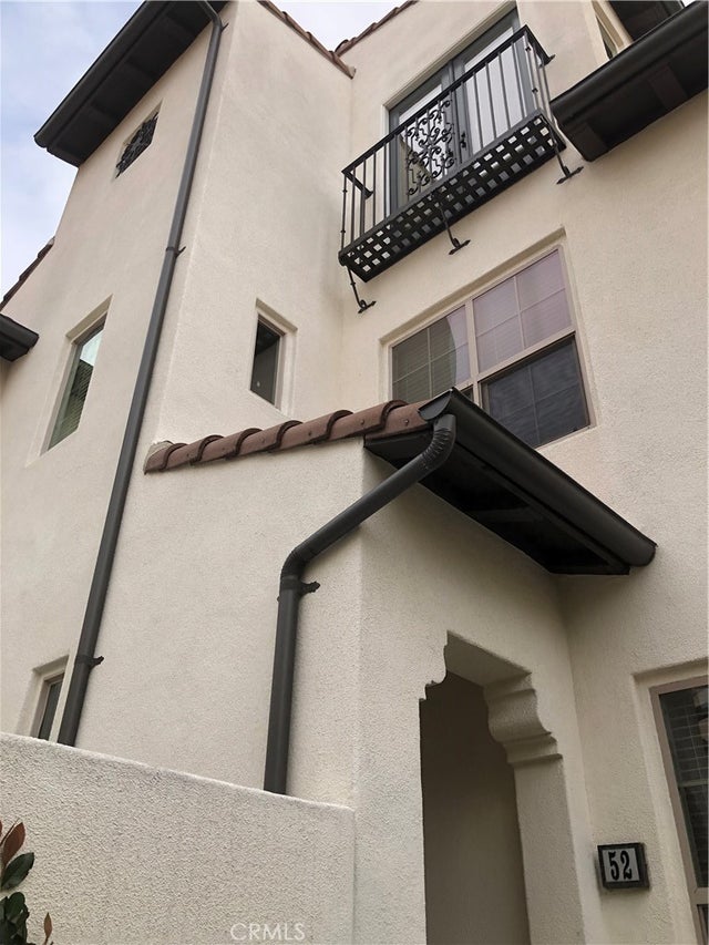 52 Tallowood, Irvine.