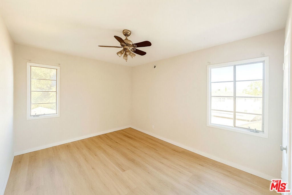 Photo of Listing #25573603