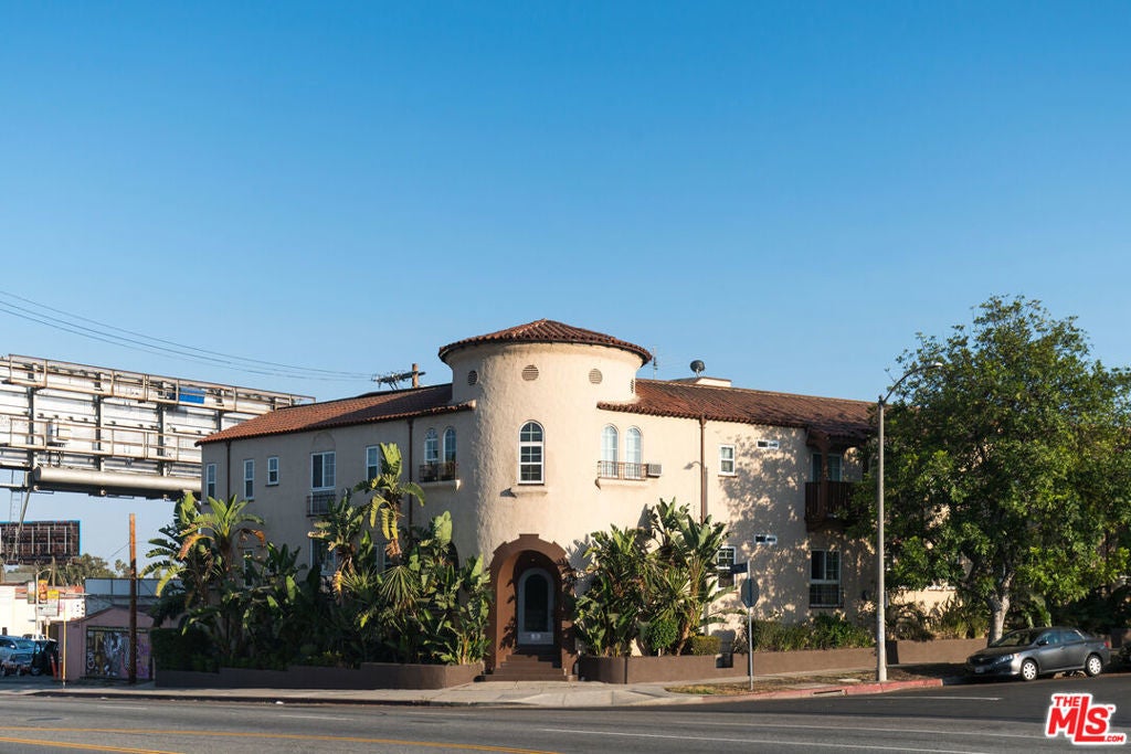 Photo of Listing #25574679