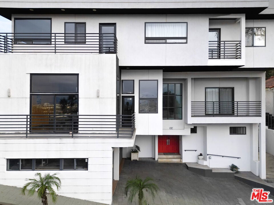 Photo of Listing #25574909