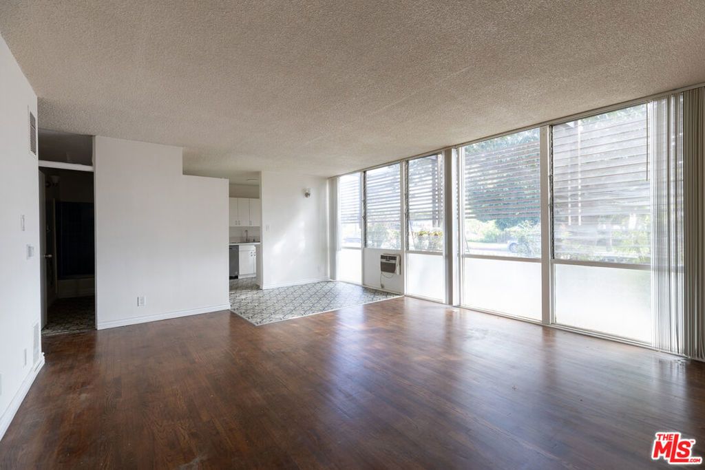 11133 Rose Avenue # 9, Los Angeles