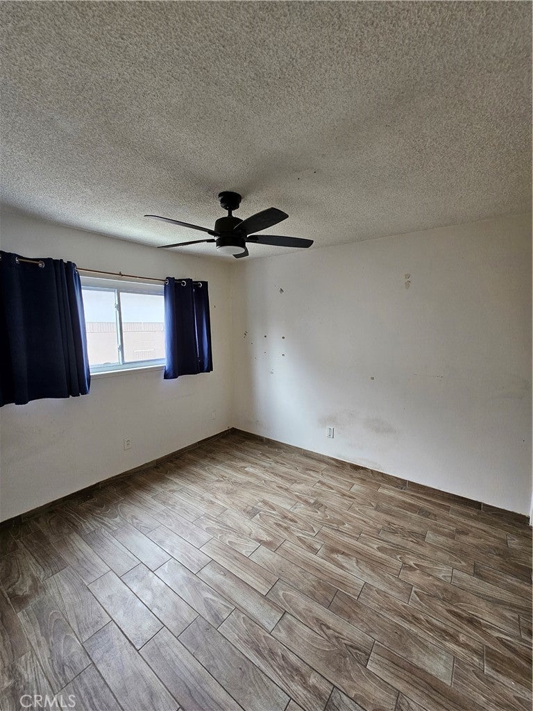 Photo of Listing #OC25181394