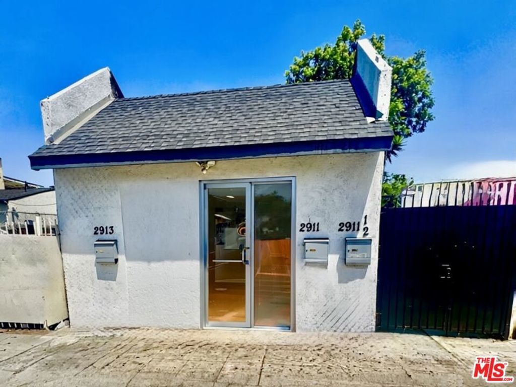 2911 W Florence Avenue # Storefront, Los Angeles