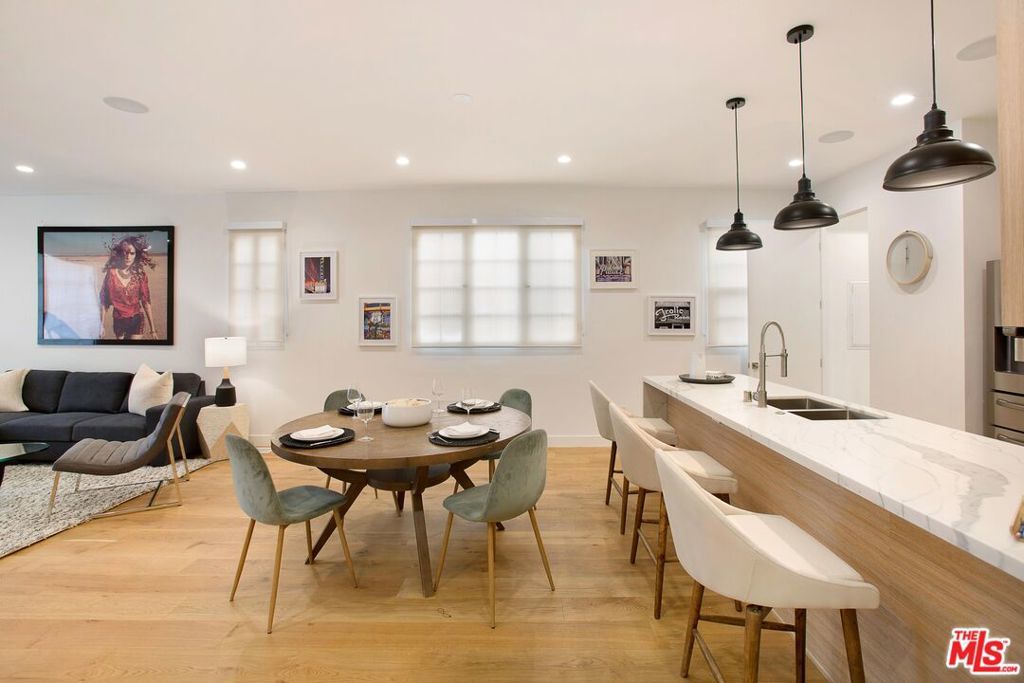 Photo of Listing #25578333