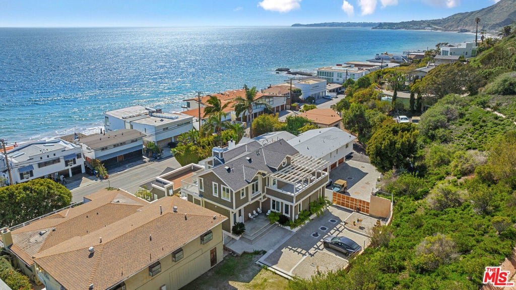 Photo of Listing #25577657