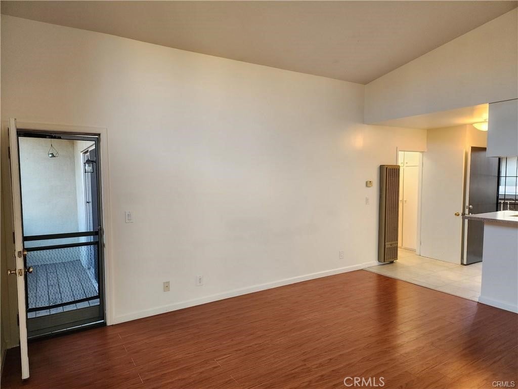 Photo of Listing #SB25183219