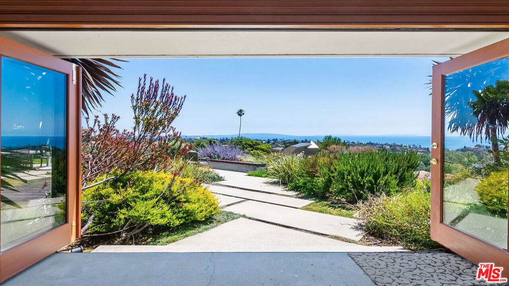 Photo of Listing #25567069