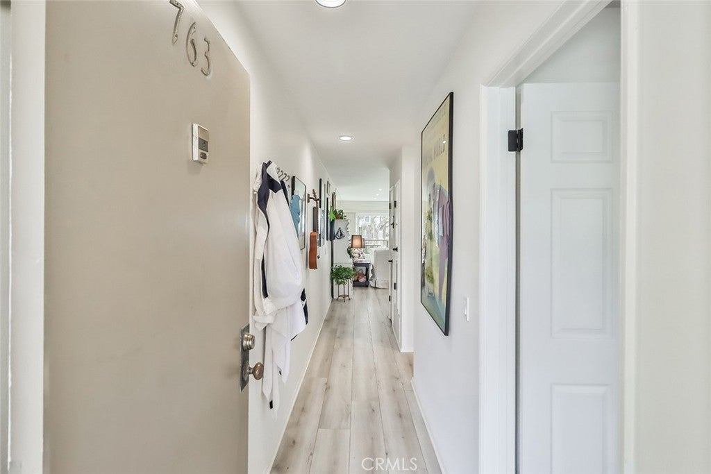 Photo of Listing #SR25184352