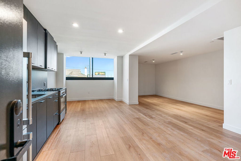 Photo of Listing #25580529