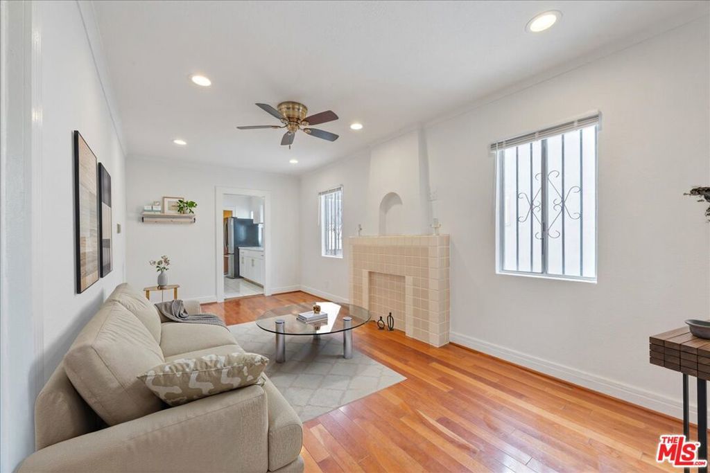 Photo of Listing #25580243