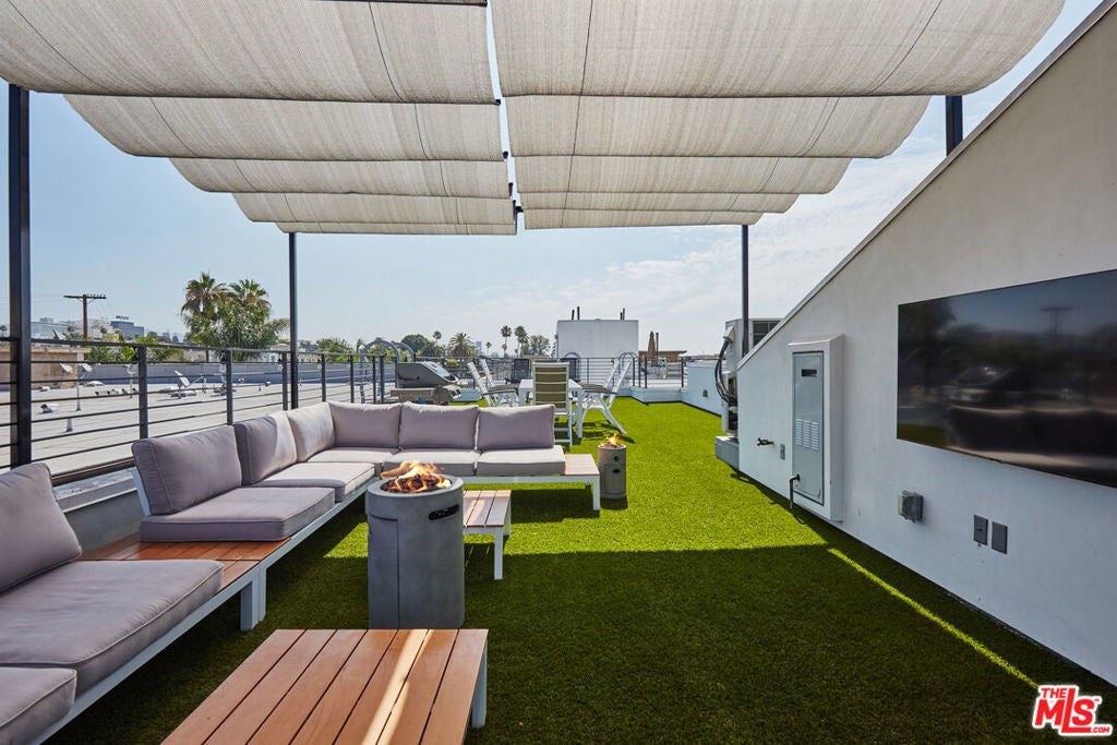 Photo of Listing #25580615