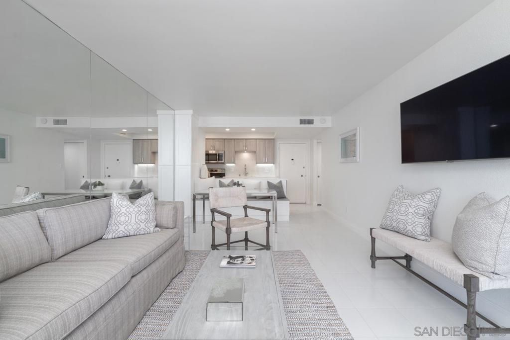 1770 Avenida Del Mundo # 701, Coronado