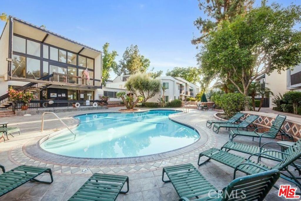 Photo of Listing #25581169