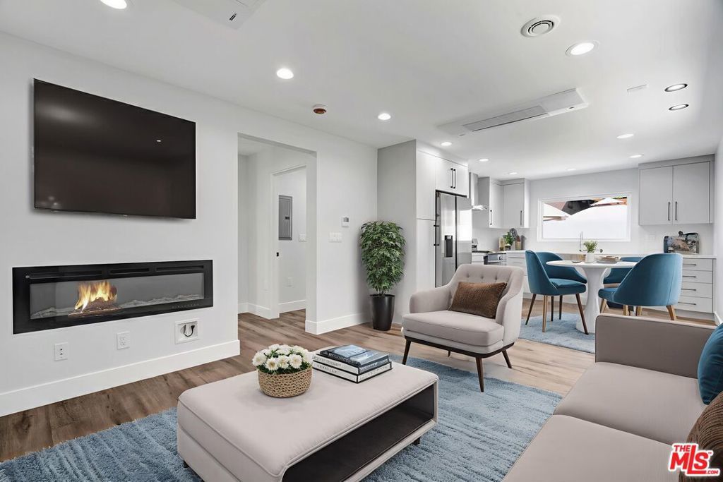 Photo of Listing #25581323