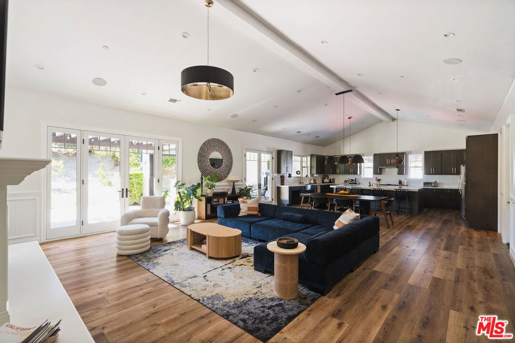 Photo of Listing #25583035