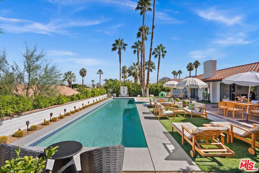 Photo of Listing #25583415