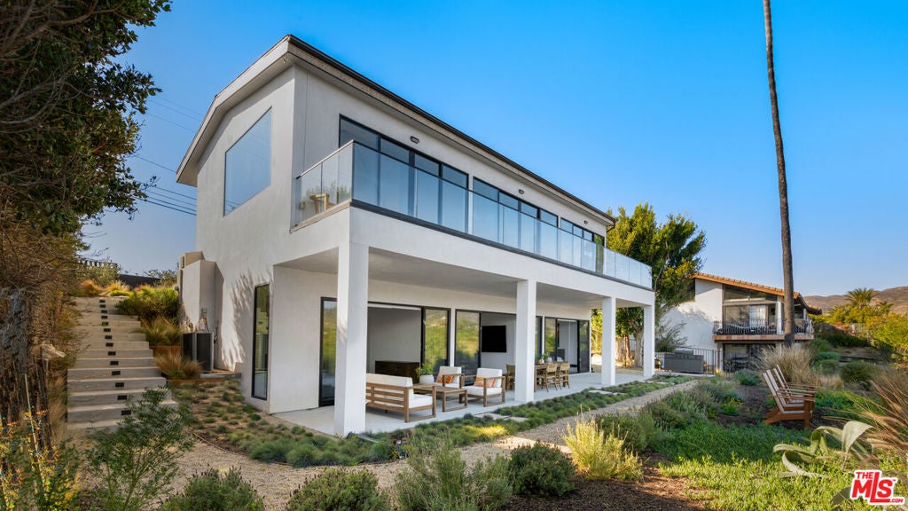 Photo of Listing #25583611