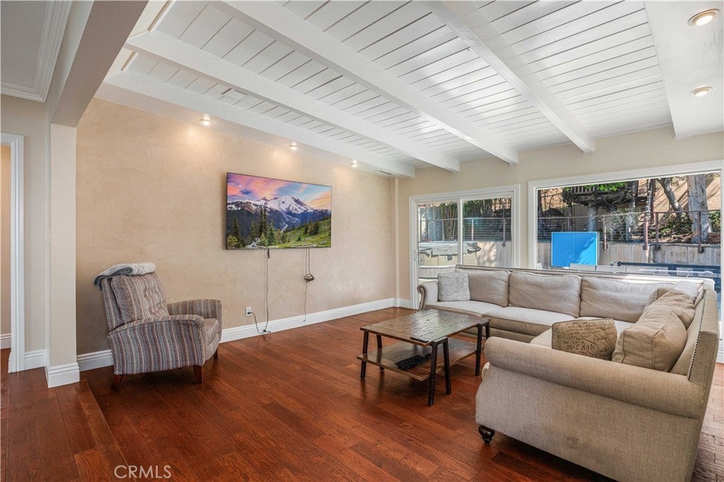 Photo of Listing #SR25192640