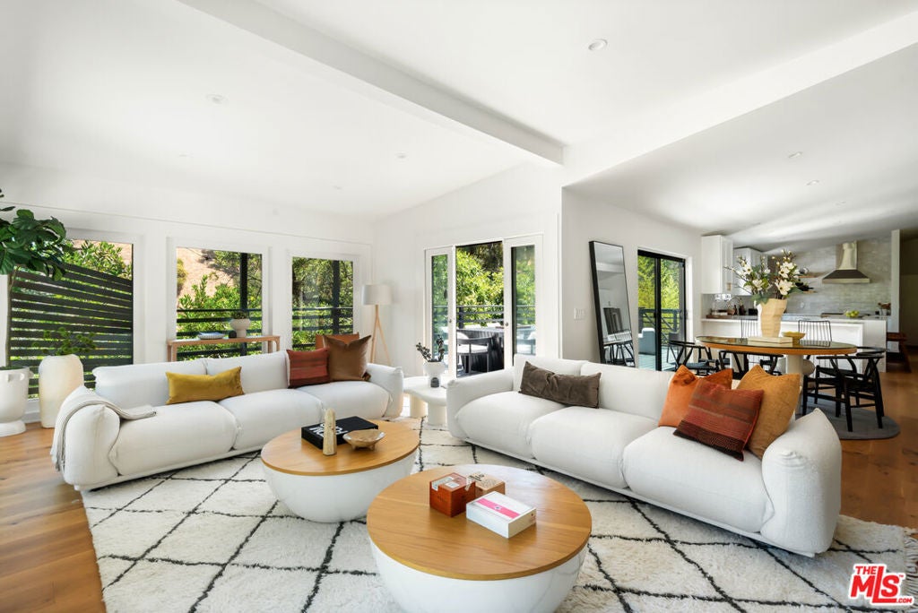 Photo of Listing #25584883