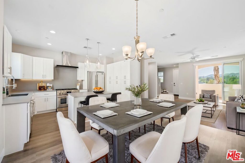 Photo of Listing #25584969