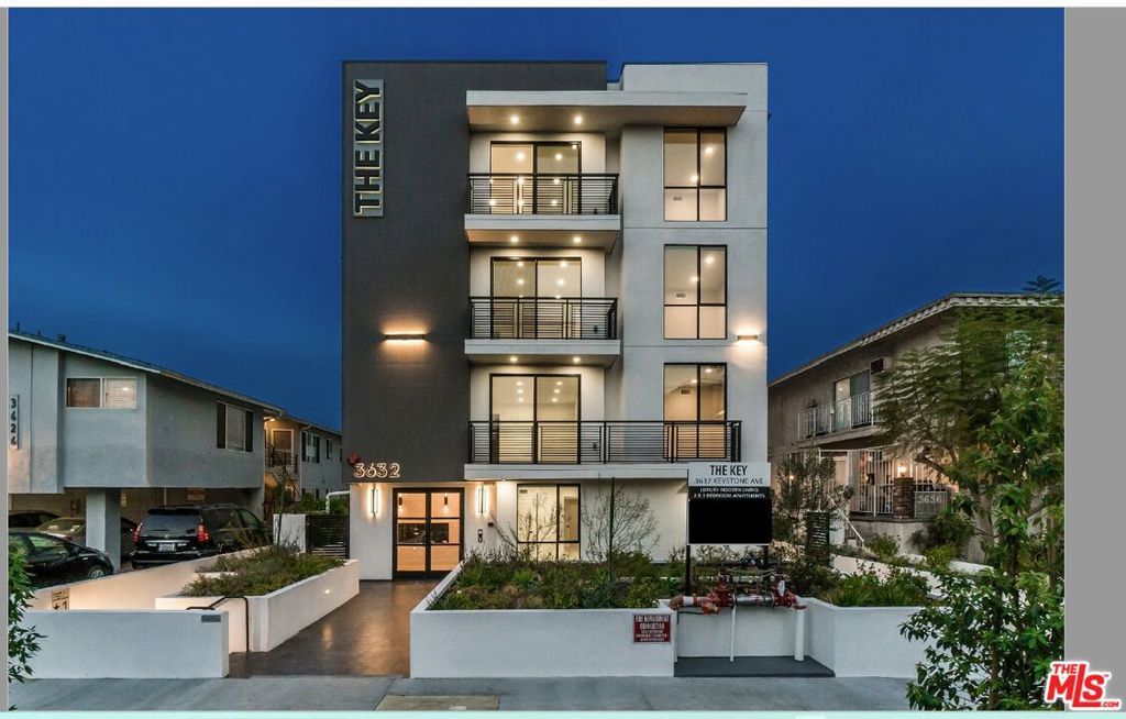 Photo of Listing #25585315