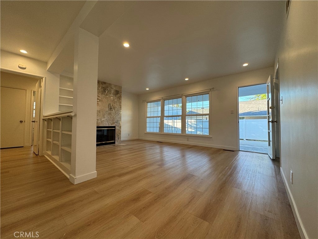 Photo of Listing #SR25195759