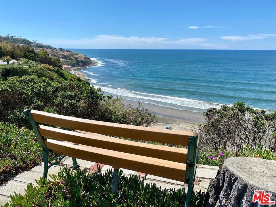 Photo of Listing #25585467