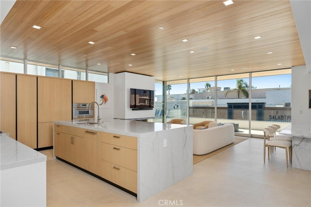 Photo of Listing #OC25197049