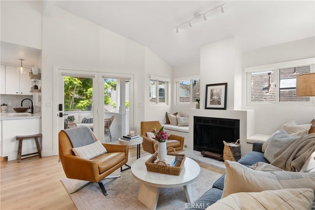 617 1/2 Acacia Avenue, Corona Del Mar