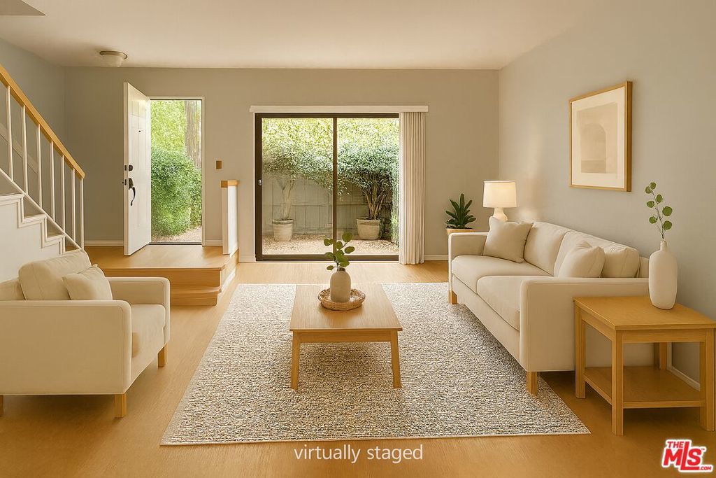 Photo of Listing #25585499