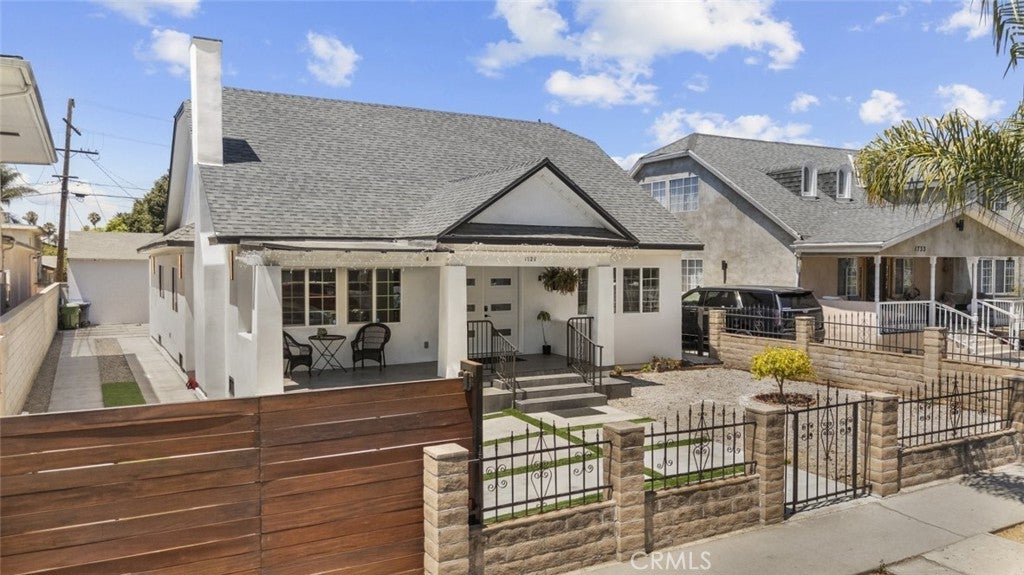 Photo of Listing #SR25182557