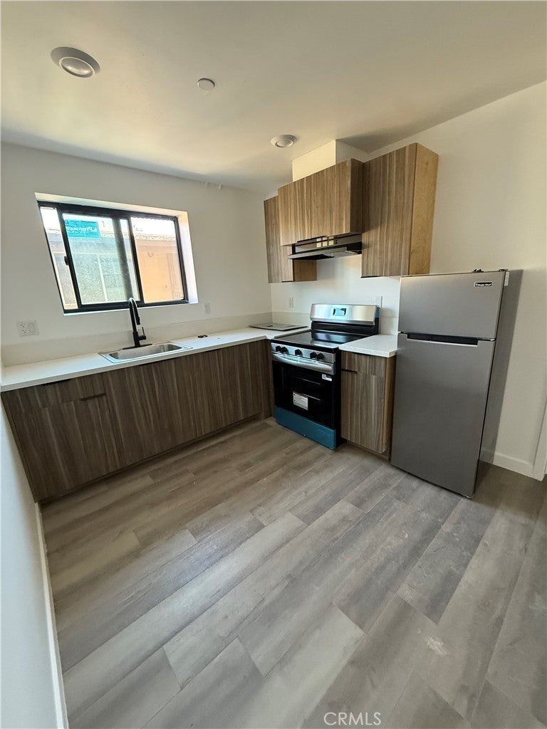 Photo of Listing #DW25199706