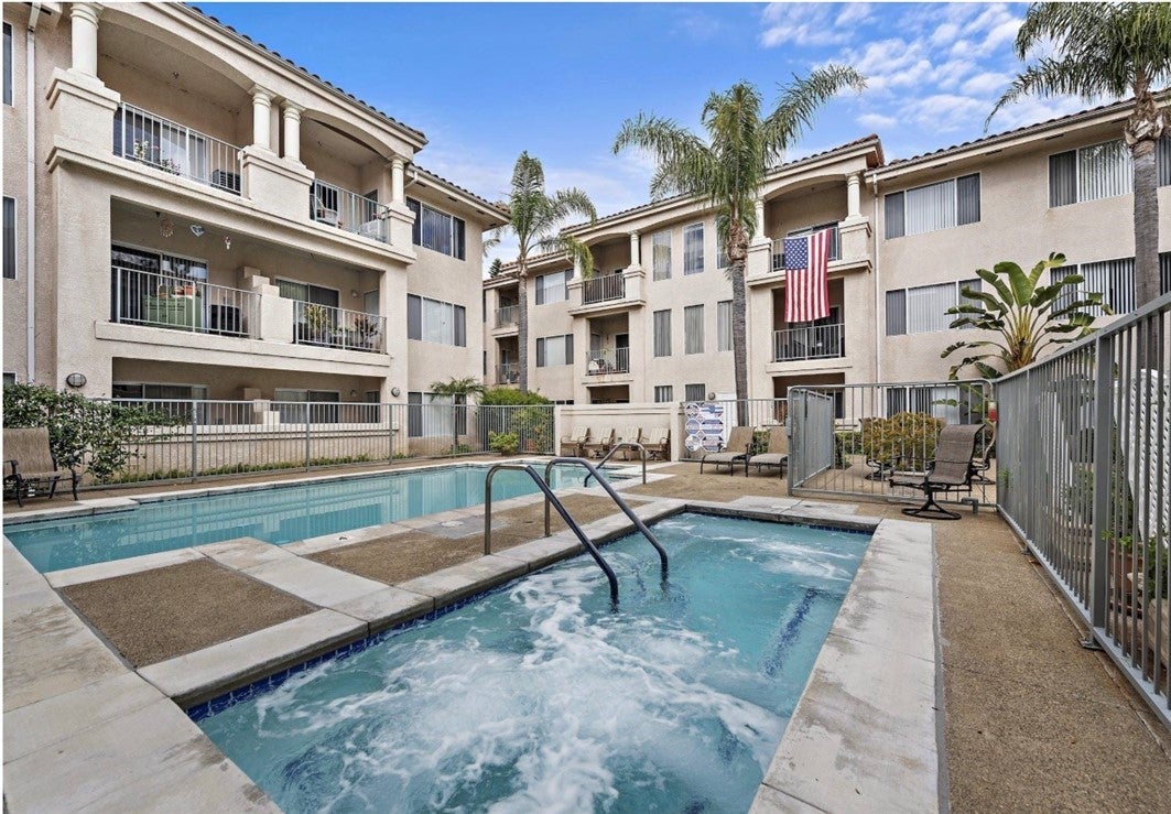 Photo of Listing #NP25197191