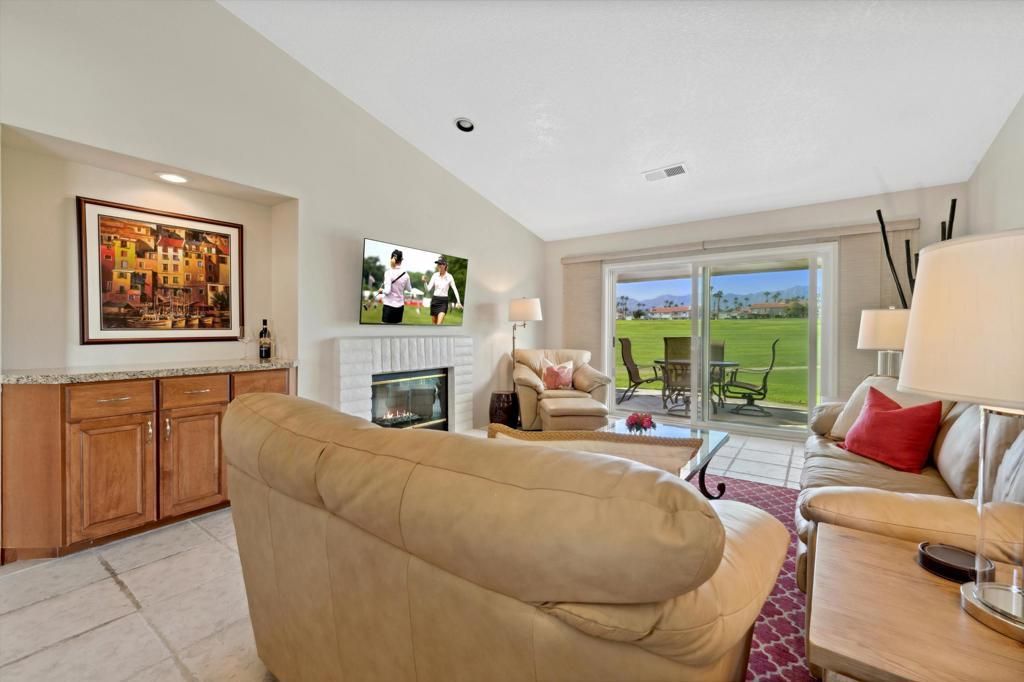 259 Vista Royale Circle W, Palm Desert