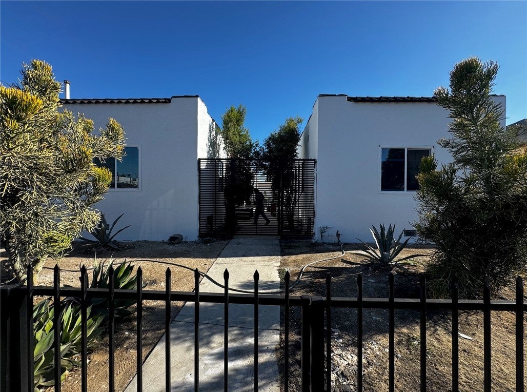 Photo of Listing #DW25203304