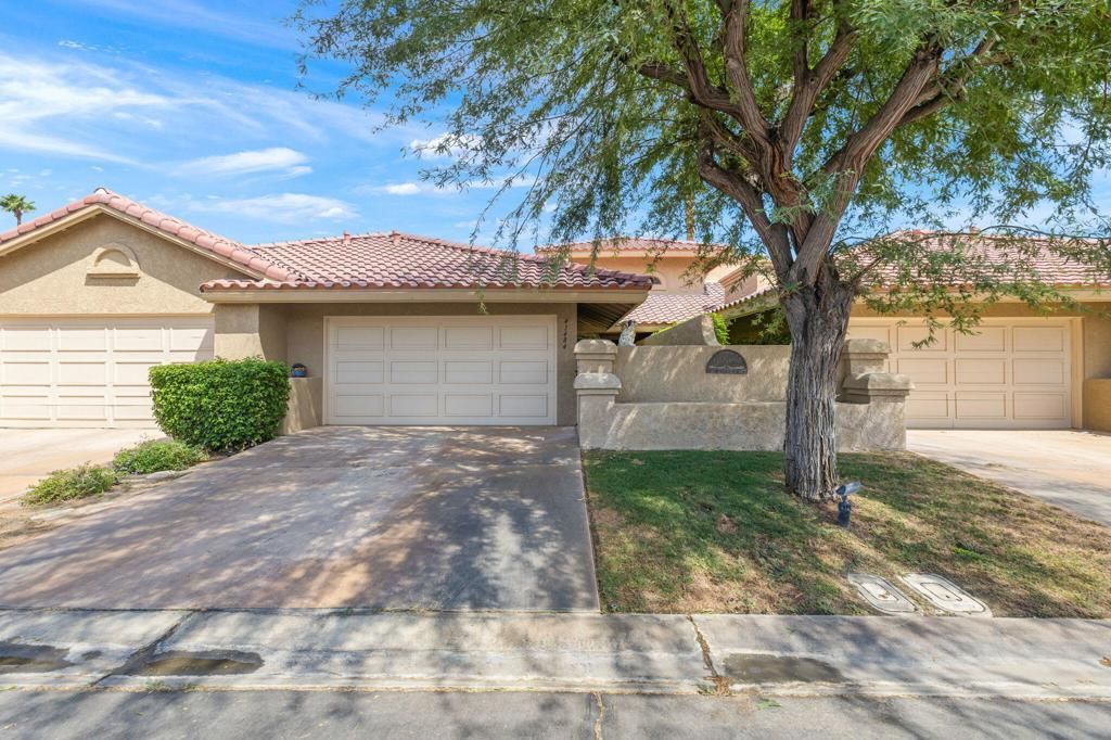 41484 Woodhaven Drive Drive W, Palm Desert