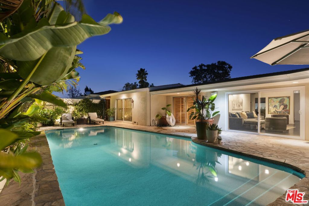 Photo of Listing #25589847