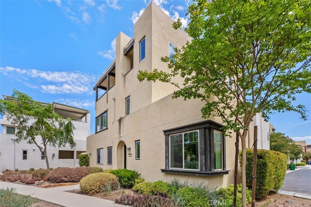 Photo of Listing #OC25199573