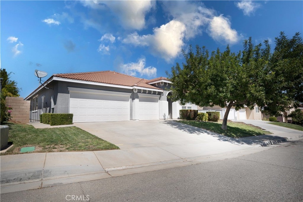 Photo of Listing #SR25206495