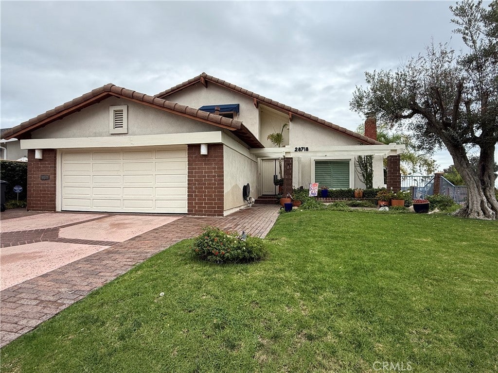 Photo of Listing #SB25214040