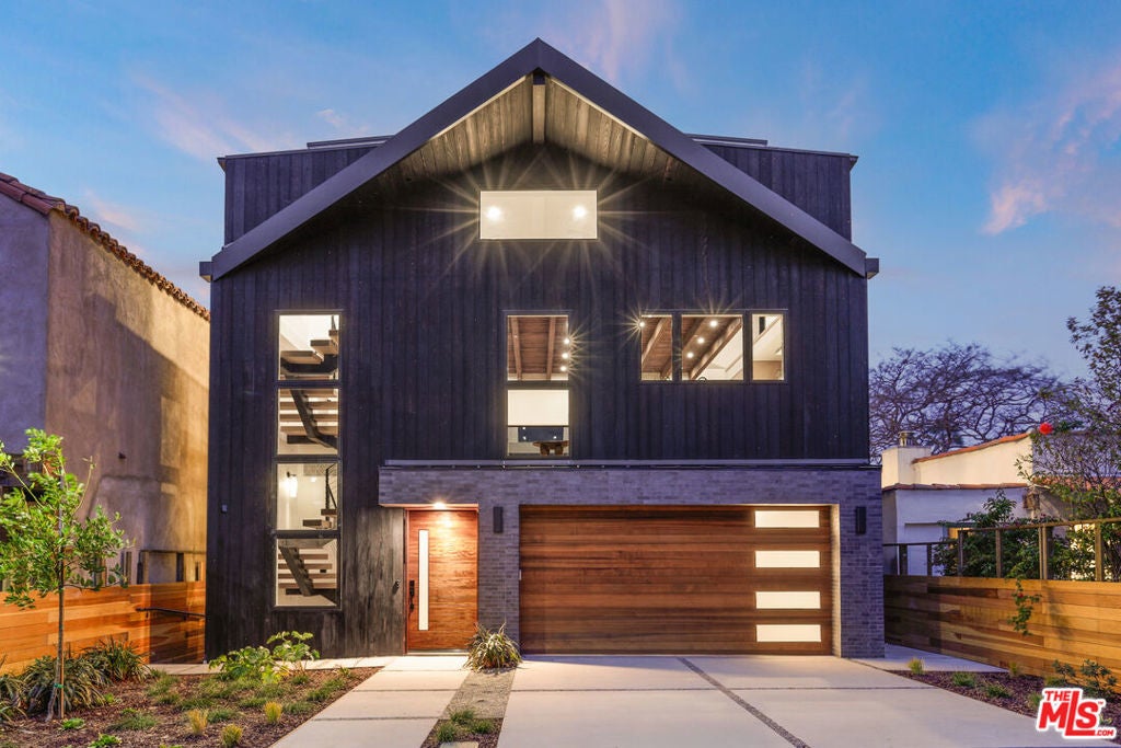 Photo of Listing #25590311